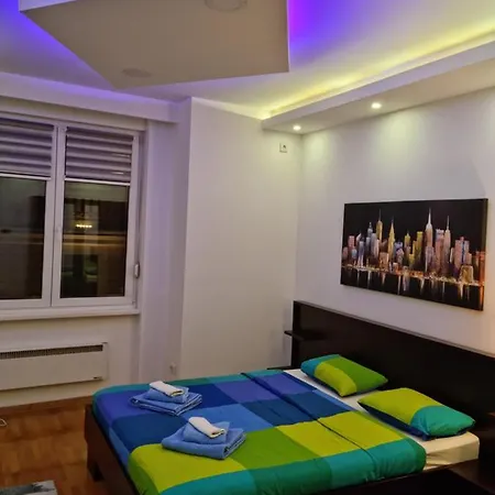 De Luxe Republic Square Apartment Of 100Sqm Belgrad Exterior foto