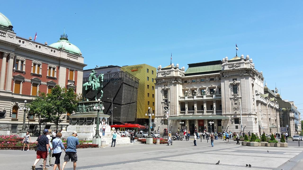 De Luxe Republic Square Of 100sqm