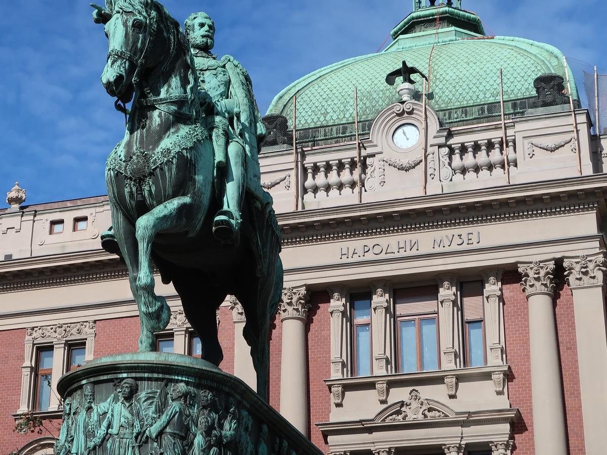 De Luxe Republic Square Of 100sqm